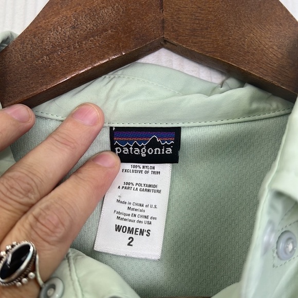 Patagonia - Sol Patrol Mint Long Sleeve Collared Button Down Hidden Pocket Top 2 - Picture 13 of 15
